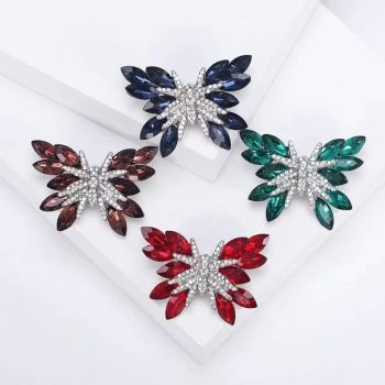 Brooches, Pins & Clips