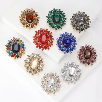 Brooches, Pins & Clips